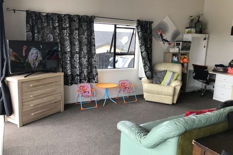 Photo of property in 517 Whangaparaoa Road, Stanmore Bay, Whangaparaoa, 0932