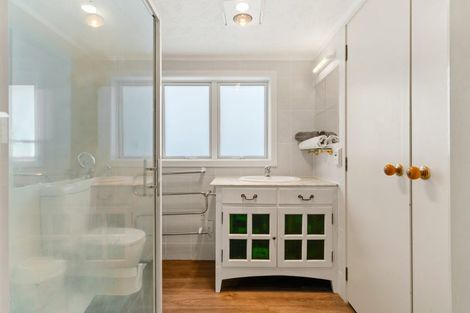 Photo of property in 67 Eugenia Rise, Totara Heights, Auckland, 2105