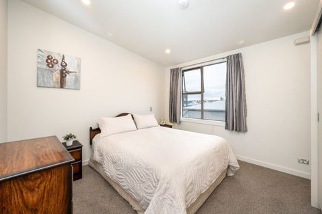 Photo of property in The Terraces, 32/9 Humber Street, Pandora, Napier, 4110