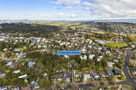 Photo of property in 13 Beaudine Avenue, Glenfield, Auckland, 0629