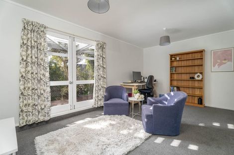 Photo of property in 9 Dormar Place, Churton Park, Wellington, 6037