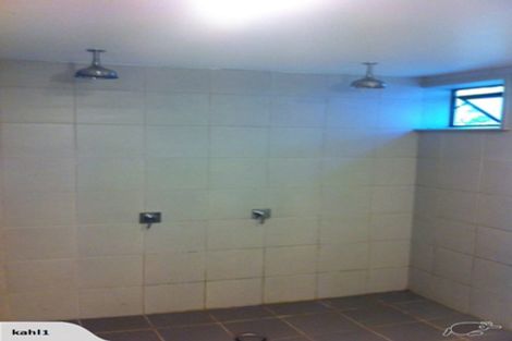 Photo of property in 1a Norwood Road, Bayswater, Auckland, 0622