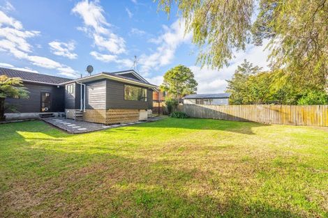 Photo of property in 16 The Avenue, Paraparaumu Beach, Paraparaumu, 5032