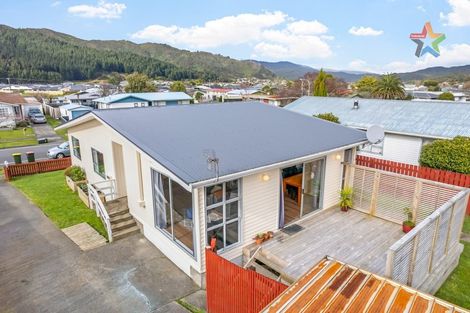 Photo of property in 303 Wellington Road, Wainuiomata, Lower Hutt, 5014