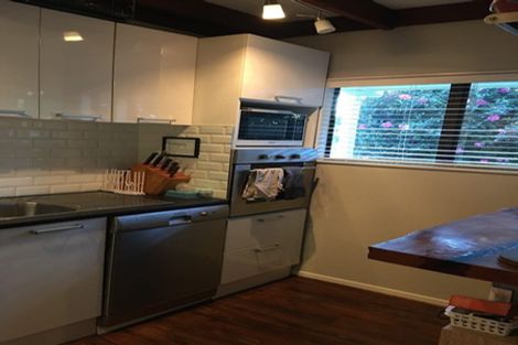 Photo of property in 2/37 Roberts Road, Glenfield, Auckland, 0629