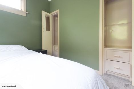 Photo of property in 24 Wharfdale Street, Macandrew Bay, Dunedin, 9014