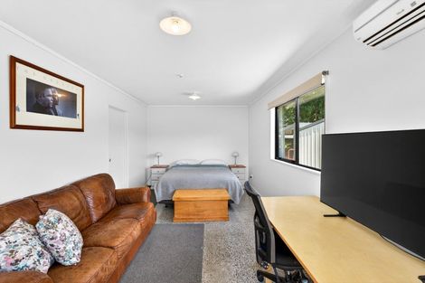 Photo of property in 103 Warwick Road, Mayfair, Hastings, 4122