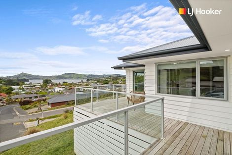 Photo of property in 17 Glendermid Close, Sawyers Bay, Port Chalmers, 9023