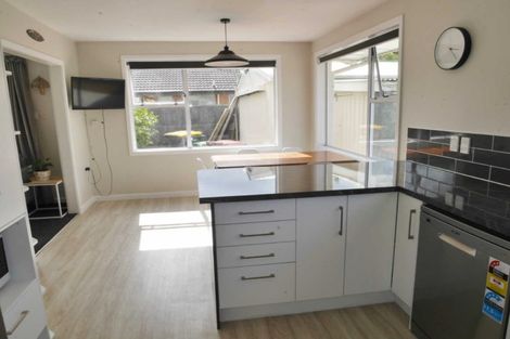 Photo of property in 82 Neville Street, Spreydon, Christchurch, 8024