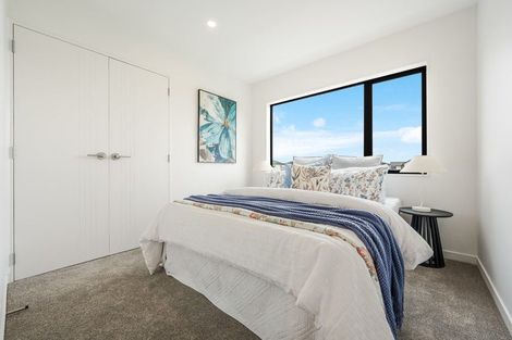 Photo of property in 35 Observation Green, Hobsonville, Auckland, 0616