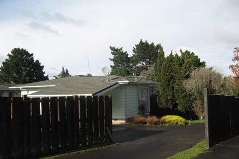 Photo of property in 2/81 Archmillen Avenue, Pakuranga Heights, Auckland, 2010