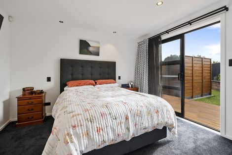 Photo of property in 4 Waimarama Court, Roslyn, Palmerston North, 4414