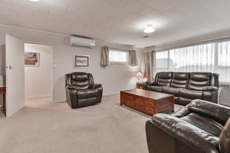 Photo of property in 168 Flaxmere Avenue, Flaxmere, Hastings, 4120