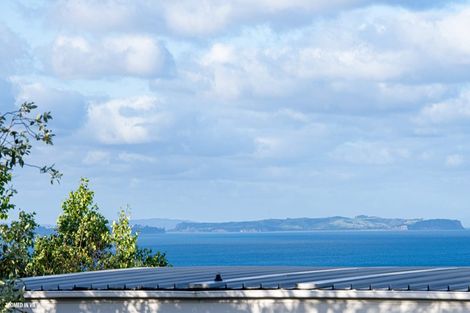 Photo of property in 26 Castor Bay Road, Castor Bay, Auckland, 0620