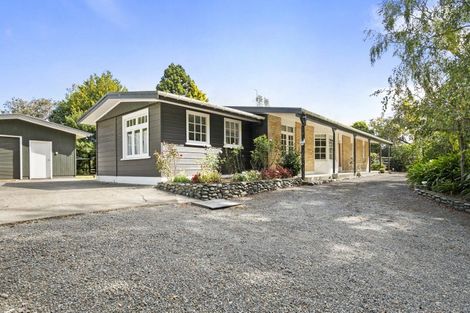 Photo of property in 273 Parewanui Road, Bulls, 4894