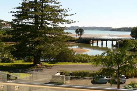 Photo of property in Bridgewater Apartments, 305/7 Te Rangi Cross Road, Paihia, 0200