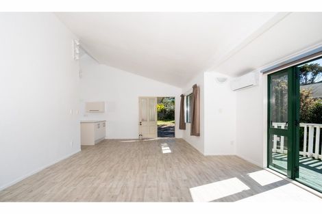 Photo of property in 129a Colwill Road, Massey, Auckland, 0614