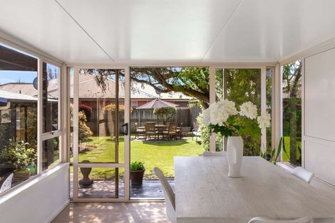 Photo of property in 77 Farquhars Road, Redwood, Christchurch, 8051