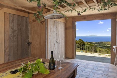 Photo of property in 197 Rodney Road, Whangateau, 0985