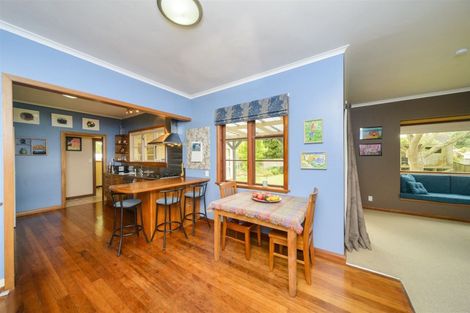 Photo of property in 11 Park Road, West End, Palmerston North, 4412