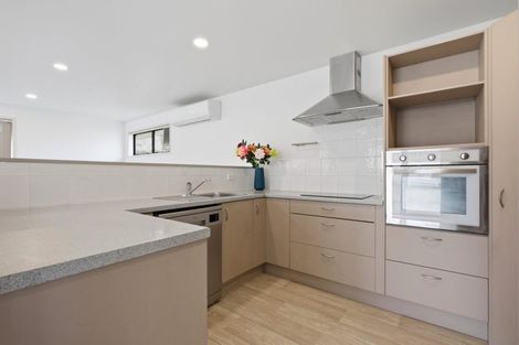 Photo of property in 6 Hilltop Road, Parkvale, Tauranga, 3112