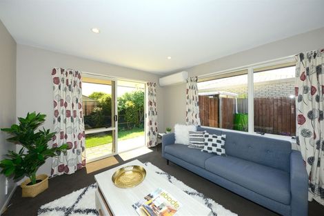 Photo of property in 2/10 Thistledown Place, Woolston, Christchurch, 8062