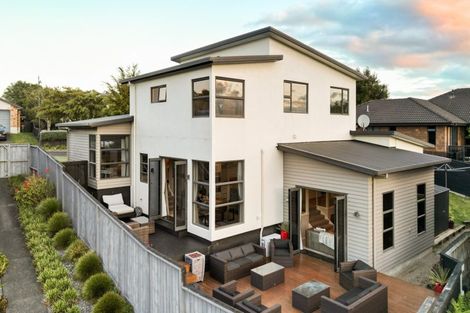 Photo of property in 8 Bishopsworth Way, Huntington, Hamilton, 3210