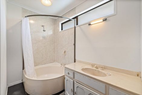 Photo of property in 49 Sturrocks Road, Redwood, Christchurch, 8051