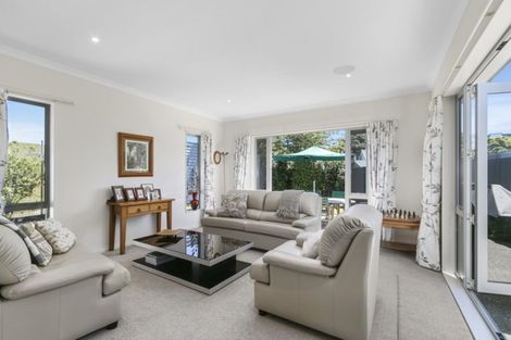 Photo of property in 8c Glen Iris Grove, Woburn, Lower Hutt, 5010