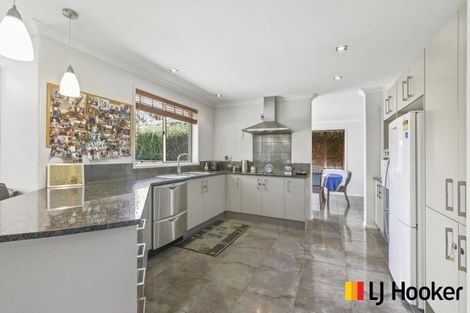 Photo of property in 33 Parkhaven Drive, Rosehill, Papakura, 2113