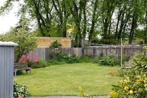 Photo of property in 11 Curletts Road, Sockburn, Christchurch, 8042