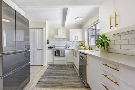 Photo of property in 2/4 Byron Place, Stoke, Nelson, 7011