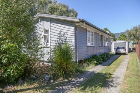 Photo of property in 17 Noni Street, Turangi, 3334