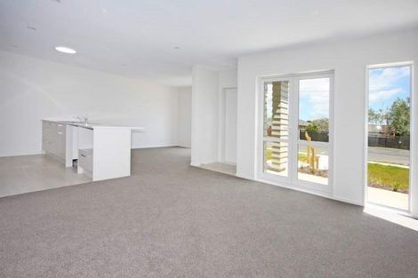 Photo of property in 17 Tribute Loop, Takanini, 2112