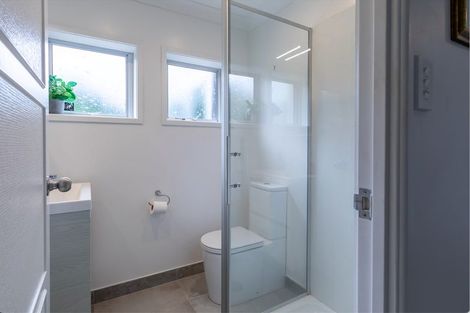 Photo of property in 45 Huia Road, Titirangi, Auckland, 0604