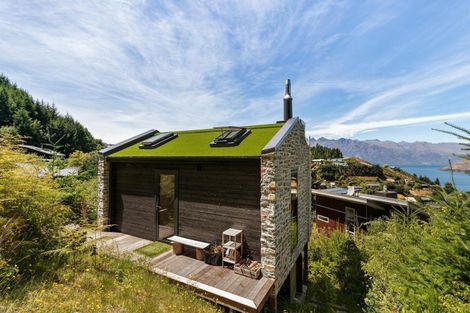 Photo of property in 45 Dart Place, Fernhill, Queenstown, 9300