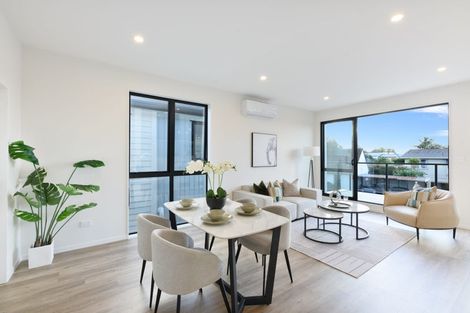 Photo of property in 95c Swanson Road, Henderson, Auckland, 0610