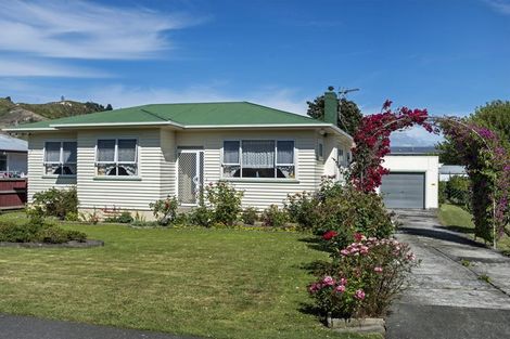 Photo of property in 19 Endcliffe Road, Kaiti, Gisborne, 4010