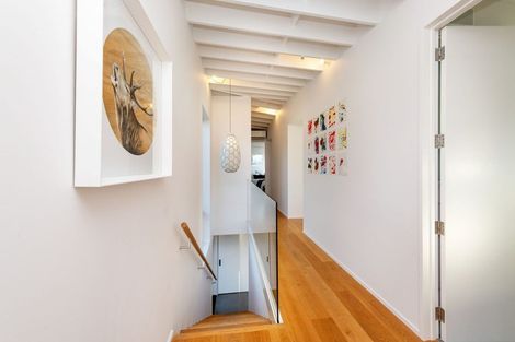 Photo of property in 9 Beacon Point Road, Wanaka, 9305