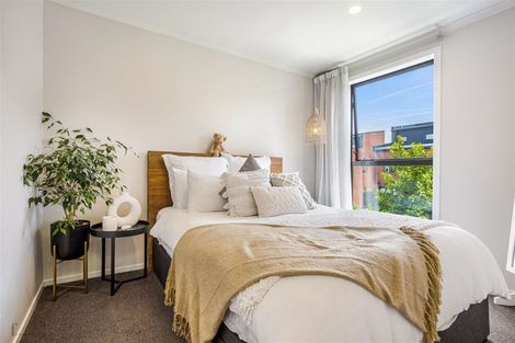 Photo of property in 8 Uku Lane, Hobsonville, Auckland, 0616