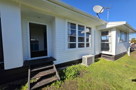 Photo of property in 100 Broadway, Carterton, 5713