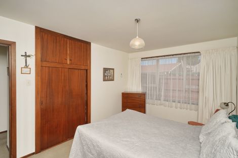 Photo of property in 2/9 Larkhill Place, Russley, Christchurch, 8042