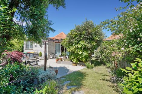 Photo of property in 2/9 Larkhill Place, Russley, Christchurch, 8042