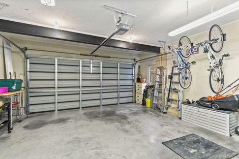 Photo of property in 4/9 Tawa Street, Tawa, Wellington, 5028