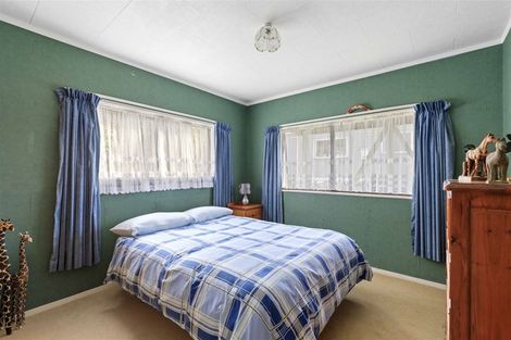 Photo of property in 476 Stokes Valley Road, Stokes Valley, Lower Hutt, 5019