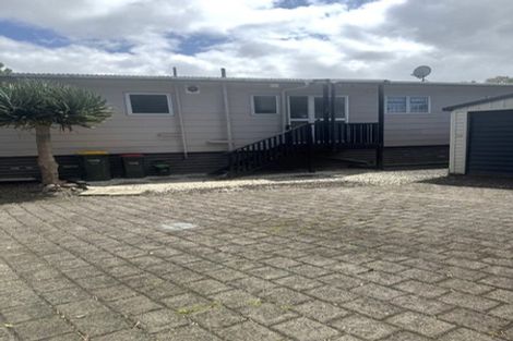 Photo of property in 92 Borich Road, Sunnyvale, Auckland, 0612
