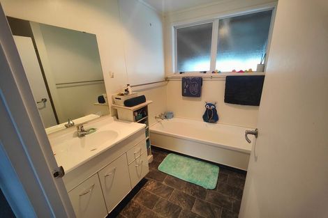 Photo of property in 7 Standish Street, Midhirst, Stratford, 4394