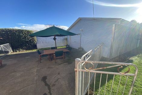 Photo of property in 42 Costley Street, Carterton, 5713