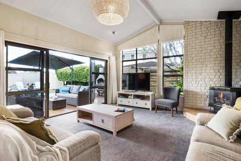 Photo of property in 22 Hillary Street, Chedworth, Hamilton, 3210