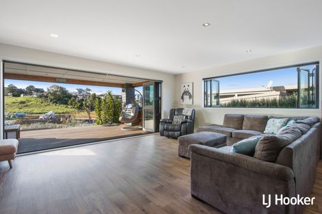 Photo of property in 4 Tohora View, Waihi Beach, 3611